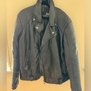 LIKE NEW Ryan Robert Phillipe biker jacket size XXL ( fits like XL or right 2xl)